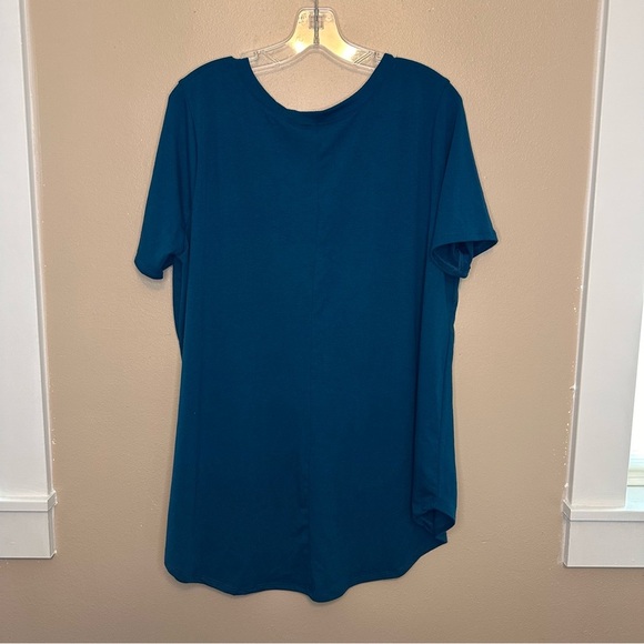 NWT Zenana Premium Teal V-Neck Short Sleeve Tee Size 2X - Picture 2 of 5
